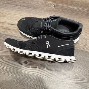 On Cloud Women's Black Running Shoes